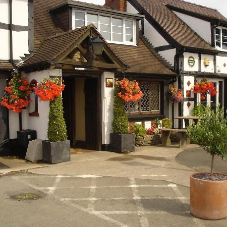 Отель Rose & Crown Тенбери Экстерьер фото