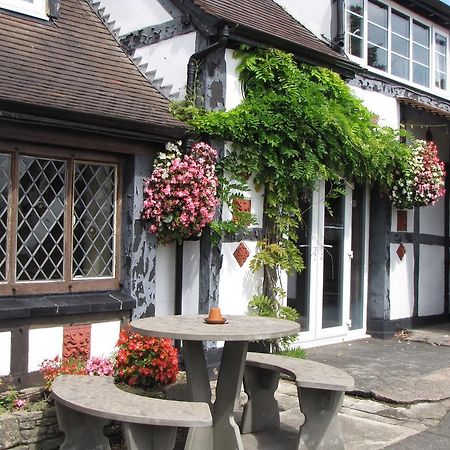 Отель Rose & Crown Тенбери Экстерьер фото